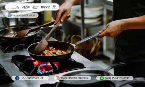 Berapa gaji karyawan dapur MBG menjadi pertanyaan umum bagi Anda yang ingin bekerja di jaringan kuliner besar. sertifikasi koki mbg